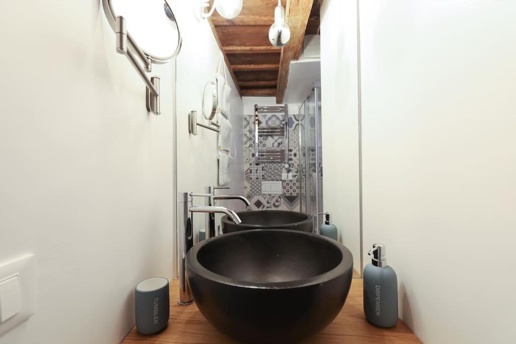 Cozy Loft Navigli, Close To Duomo And Bocconi - Italy Flat Vacation Milano Esterno foto